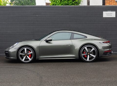 Porsche 911 Carrera S (992) 3