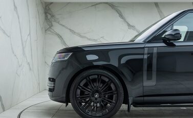 Land Rover Range Rover D350 FIRST EDITION 35