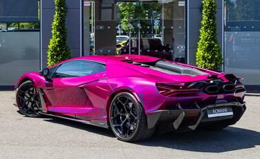 Lamborghini Revuelto 4
