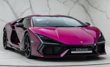 Lamborghini Revuelto 9