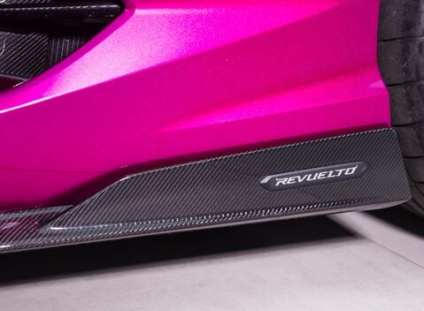 Lamborghini Revuelto 35