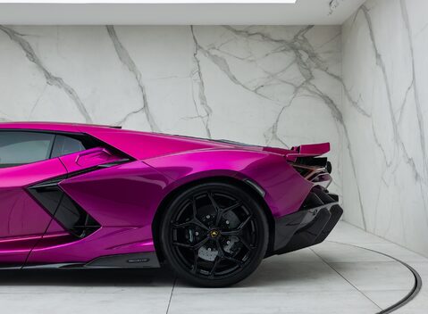 Lamborghini Revuelto 43