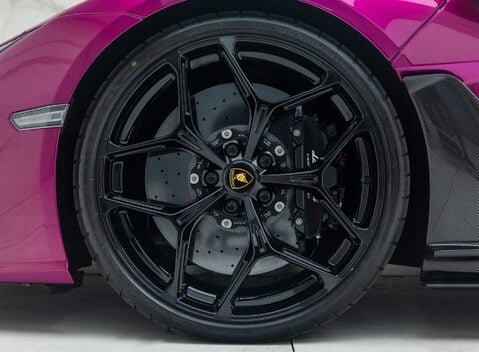 Lamborghini Revuelto 26