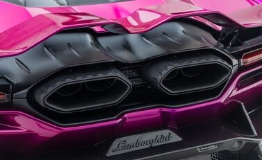 Lamborghini Revuelto 38