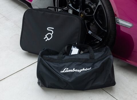 Lamborghini Revuelto 41