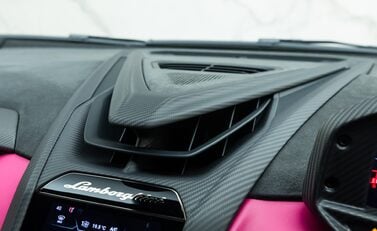 Lamborghini Revuelto 20