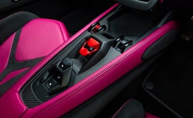 Lamborghini Revuelto 23