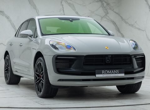 Porsche Macan GTS 9