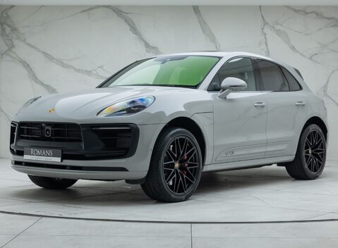 Porsche Macan GTS 1