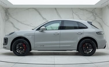 Porsche Macan GTS 5