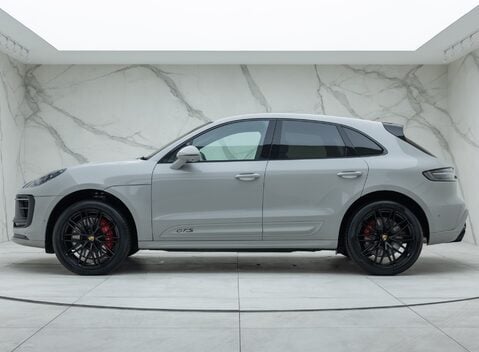 Porsche Macan GTS 5