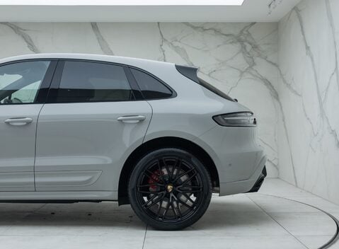 Porsche Macan GTS 34