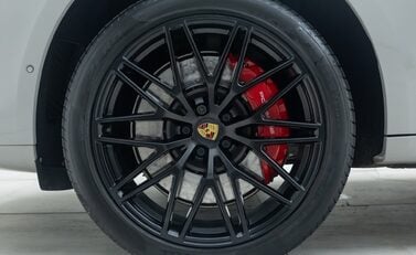 Porsche Macan GTS 28