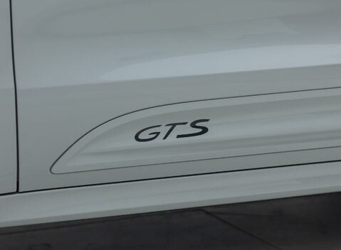 Porsche Macan GTS 31