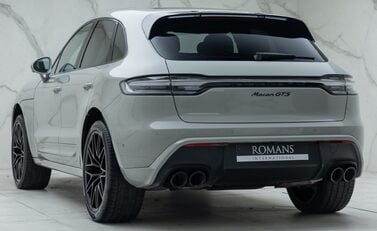 Porsche Macan GTS 10