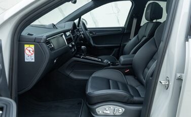 Porsche Macan GTS 19