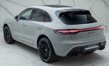 Porsche Macan GTS 12