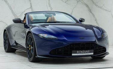 Aston Martin V8 Vantage ROADSTER 12
