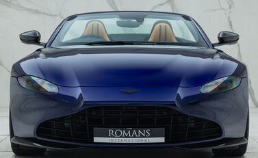 Aston Martin V8 Vantage ROADSTER 10