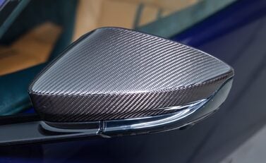 Aston Martin V8 Vantage ROADSTER 34