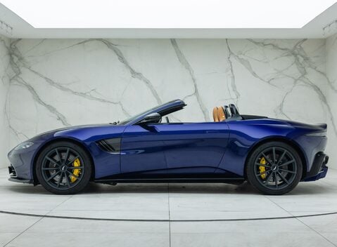 Aston Martin V8 Vantage ROADSTER 6