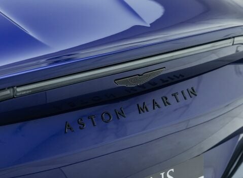 Aston Martin V8 Vantage ROADSTER 37