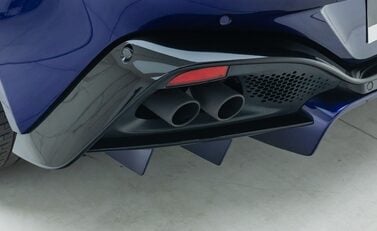 Aston Martin V8 Vantage ROADSTER 39