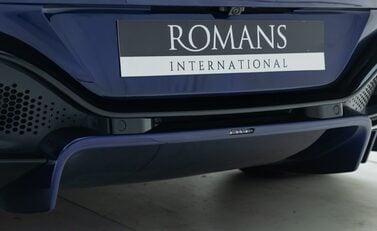 Aston Martin V8 Vantage ROADSTER 38