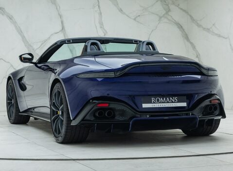 Aston Martin V8 Vantage ROADSTER 13