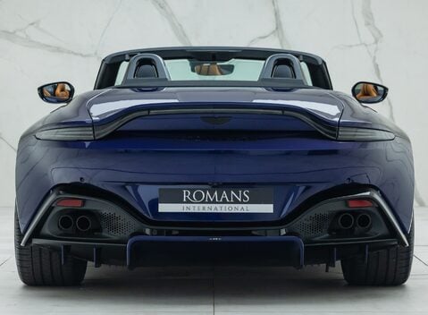 Aston Martin V8 Vantage ROADSTER 11