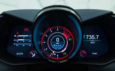 Aston Martin V8 Vantage ROADSTER 22