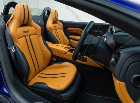 Aston Martin V8 Vantage ROADSTER 18