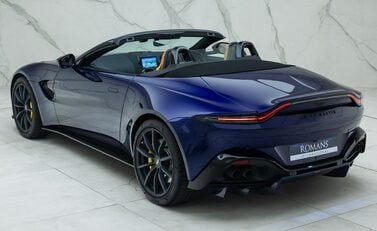 Aston Martin V8 Vantage ROADSTER 15
