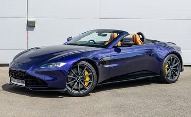 Aston Martin V8 Vantage ROADSTER 3