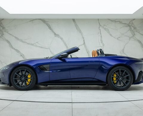 Aston Martin V8 Vantage ROADSTER