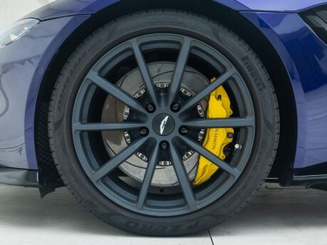 Aston Martin V8 Vantage ROADSTER