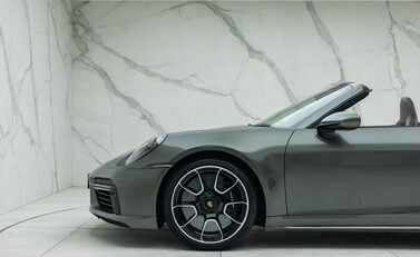 Porsche 911 Turbo S Cabriolet (992) 42