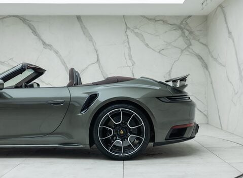 Porsche 911 Turbo S Cabriolet (992) 43