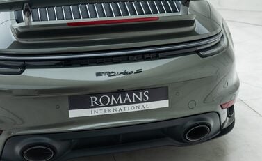 Porsche 911 Turbo S Cabriolet (992) 33