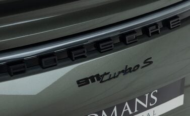 Porsche 911 Turbo S Cabriolet (992) 39