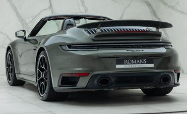 Porsche 911 Turbo S Cabriolet (992) 13