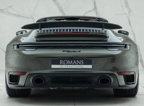 Porsche 911 Turbo S Cabriolet (992) 11