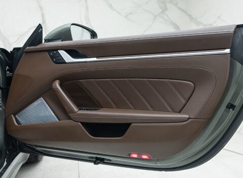 Porsche 911 Turbo S Cabriolet (992) 29