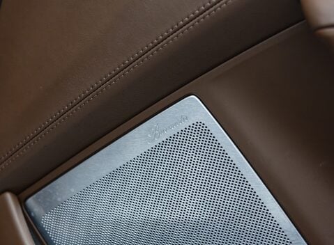 Porsche 911 Turbo S Cabriolet (992) 30