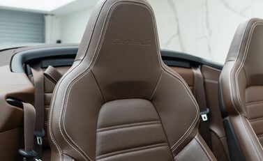 Porsche 911 Turbo S Cabriolet (992) 18