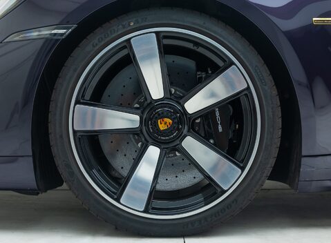 Porsche 911 SPORT CLASSIC (992) 32