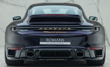 Porsche 911 SPORT CLASSIC (992) 8