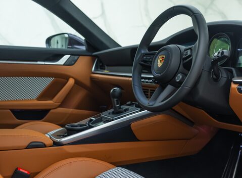 Porsche 911 SPORT CLASSIC (992) 13