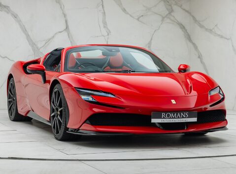 Ferrari SF90 Spider 12