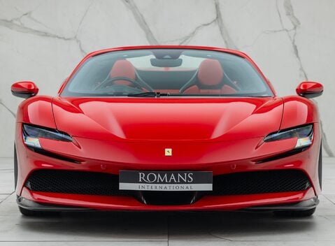 Ferrari SF90 Spider 10